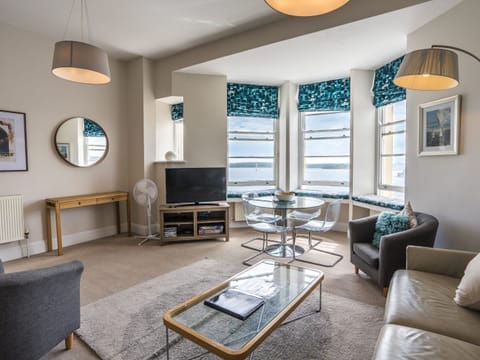 Living area | Apartment 3 - Astor House Holidays, Torquay