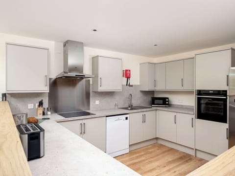 Kitchen | Largo Lodge - Homelands, Lundin Links