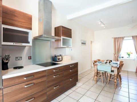 Kitchen/diner | Aird Steading Cottage - Aird Farm, Craignish, near Ardfern