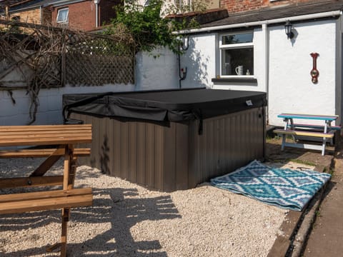 Hot tub | Belmont Villa, Ilfracombe