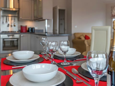 Dining Area | 46 Meadow View - Mullacott Retreats, Ilfracombe
