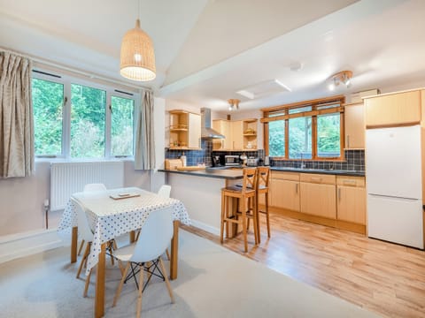 Kitchen | Acorn Cottage - Little Dunley Cottages, Bovey Tracey