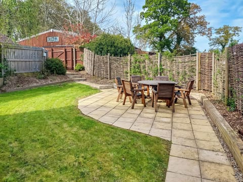 Garden | Vine Lodge - Little Dunley Cottages, Bovey Tracey