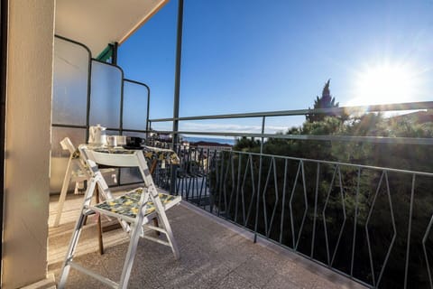 Autumn, Balcony / Terrace / Patio, Spring, Summer