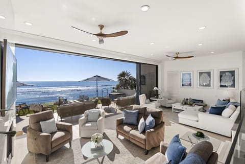 Luxury Beach Rental In Oceanside on Beach