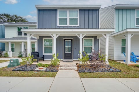 Biloxi Vacation Rental | 3BR | 1.5BA | 1,000 Sq Ft