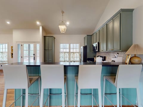 Dining Room over flow at the Kitchen Bar.