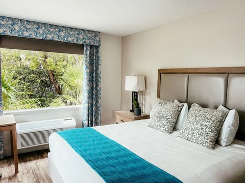 Bedroom. Interior and views may vary based on location and availability.