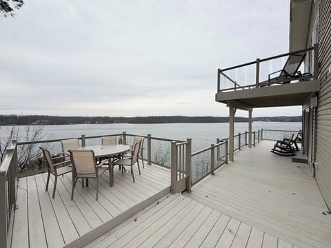 Lounge the day away or dine alfresco with lake views on the deck​