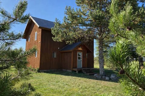 You are sure to enjoy your stay at the whileWild West Layover.