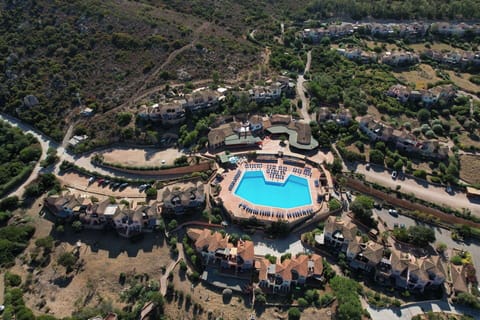 Swimming Pool, Resort, Leisure, Resort Town, Vacation, Estate, Seaside Resort, Eco Hotel, Villa