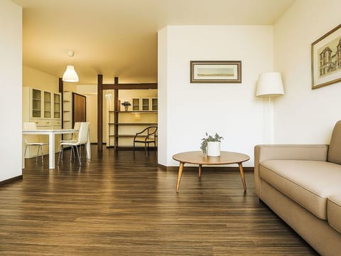 Flooring, Wood Flooring, Floor, Wood, Interior Design, Laminate Flooring, Furniture, Hardwood, Plank, Wood Stain