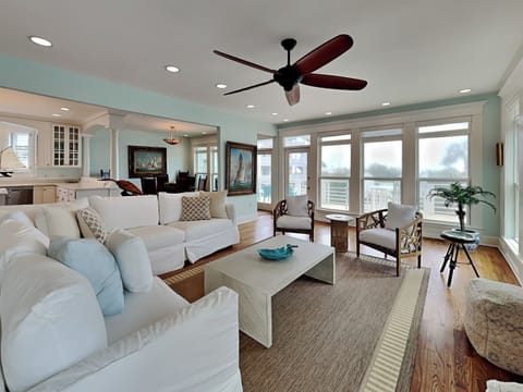 Welcome to The Northshore: Luxe Living, Stunning Views, Steps to the Sand