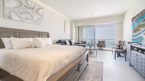Spacious main room