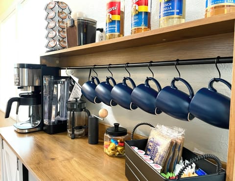 Start your day at the charming coffee bar, brewing your perfect cup before heading out to explore. ☕🌅