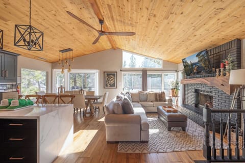 Beautiful Living Area with amazing views.