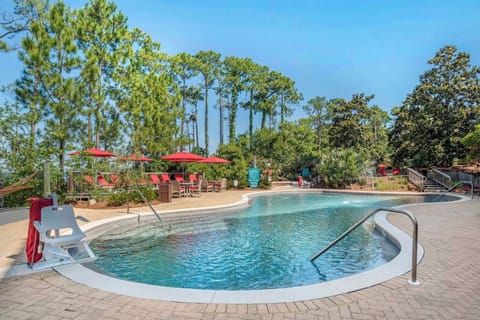 Dive into refreshing water with plenty of sunny seating.