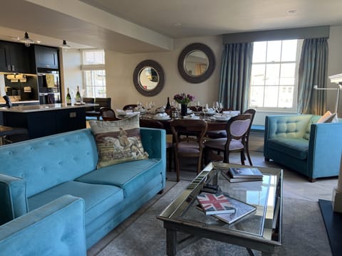 Kitchen/Dining/Living area