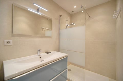 2025-01 - frgk - appt 49 av croix des gardes CANNES 11_2