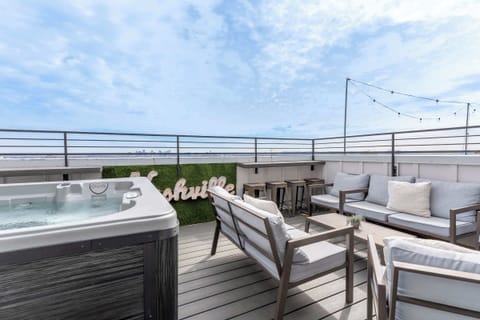 Welcome to The Groovy Goodrich! 