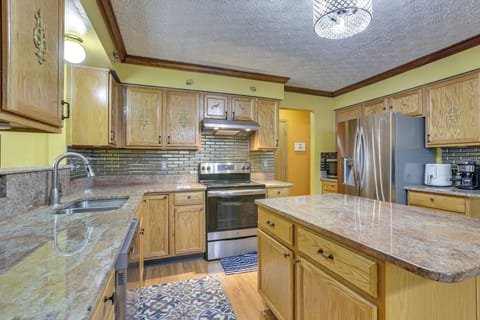 Kitchen | 1st Floor