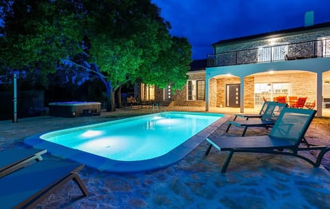 pool