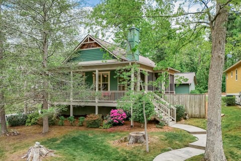 Welcome to Lake Cove Cottage!