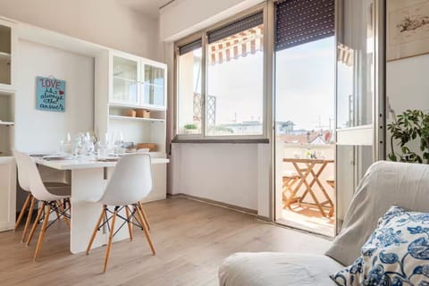 Dining Room, Living Room, Room Detail, Scenic View