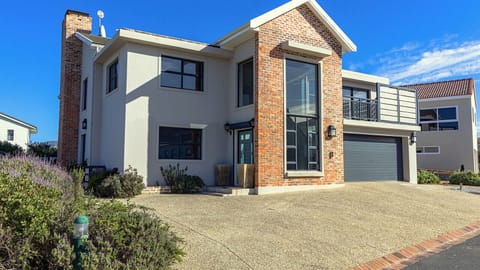 Ocean Whisper entrance