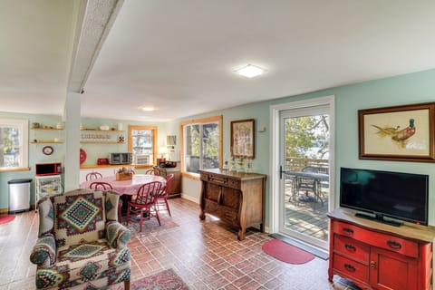 Additional Living Area | 1st Floor