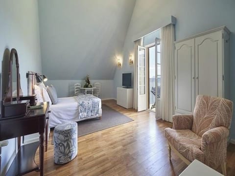 Bedroom. Interior and views may vary based on location and availability.