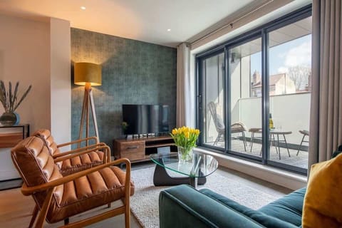 Living Room / Lounge