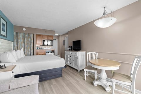 Enjoy an open layout for relaxing, dining, and recharging.