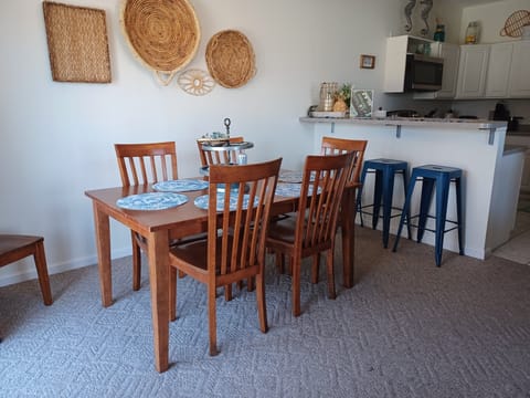 Seating for seven at mealtime