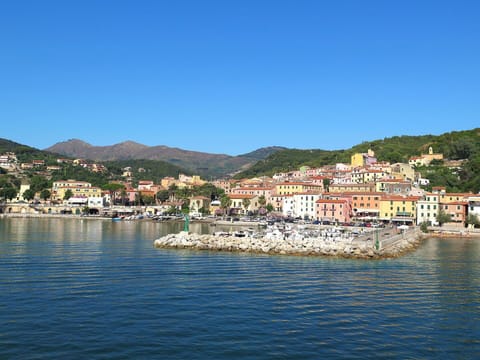 Water, Mountainous Landforms, Coast, Coastal And Oceanic Landforms, Summer, Hill, Human Settlement, Channel, Sea, Boat