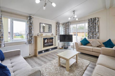 Rowan Lodge, Amotherby- Host & Stay 