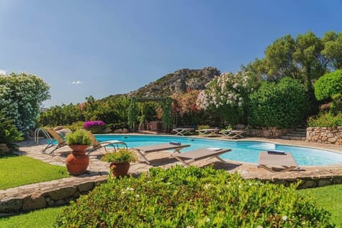 Private pool
