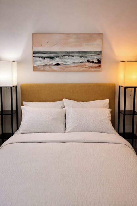 Queen bed
