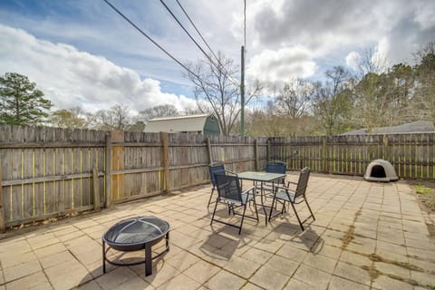 Carriere Vacation Rental | 2BR | 1.5BA | 1,350 Sq Ft