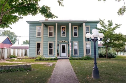 Front `Martin House