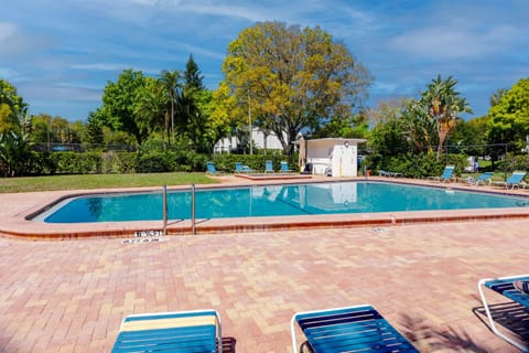 Community Pool!