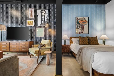 Siiting room and bedroom