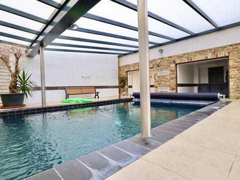Holiday Home Swimming Pool