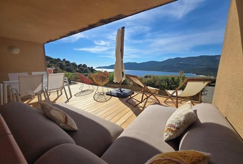Brand-new terrace with brand-new furniture and breathtaking sea view