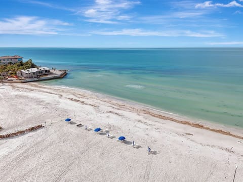 Short walk to the white sands of the Gulf