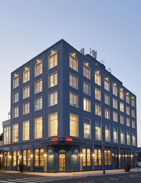 The Rockaway Hotel and Spa - Nighttime corner view