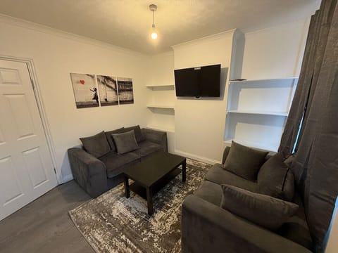 Living Room / Lounge