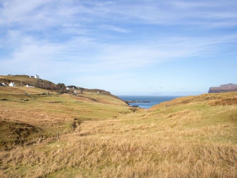 Sky, Blue, Grass, Grassland, Horizon, Natural Landscape, Ecoregion, Hill, Terrain, Highland
