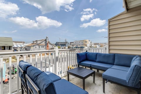 PropertyImg1