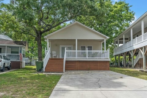 Spend a week at Ocean Lakes 7033 and you will love every minute of it. 